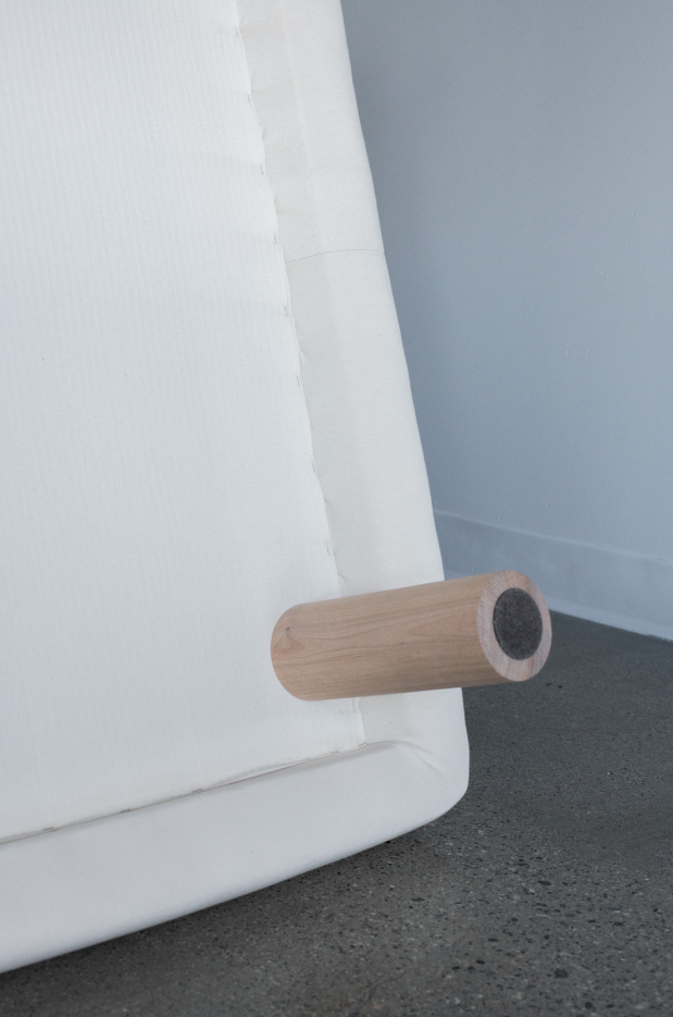 Obasan Mattress Foundations - wood leg view
