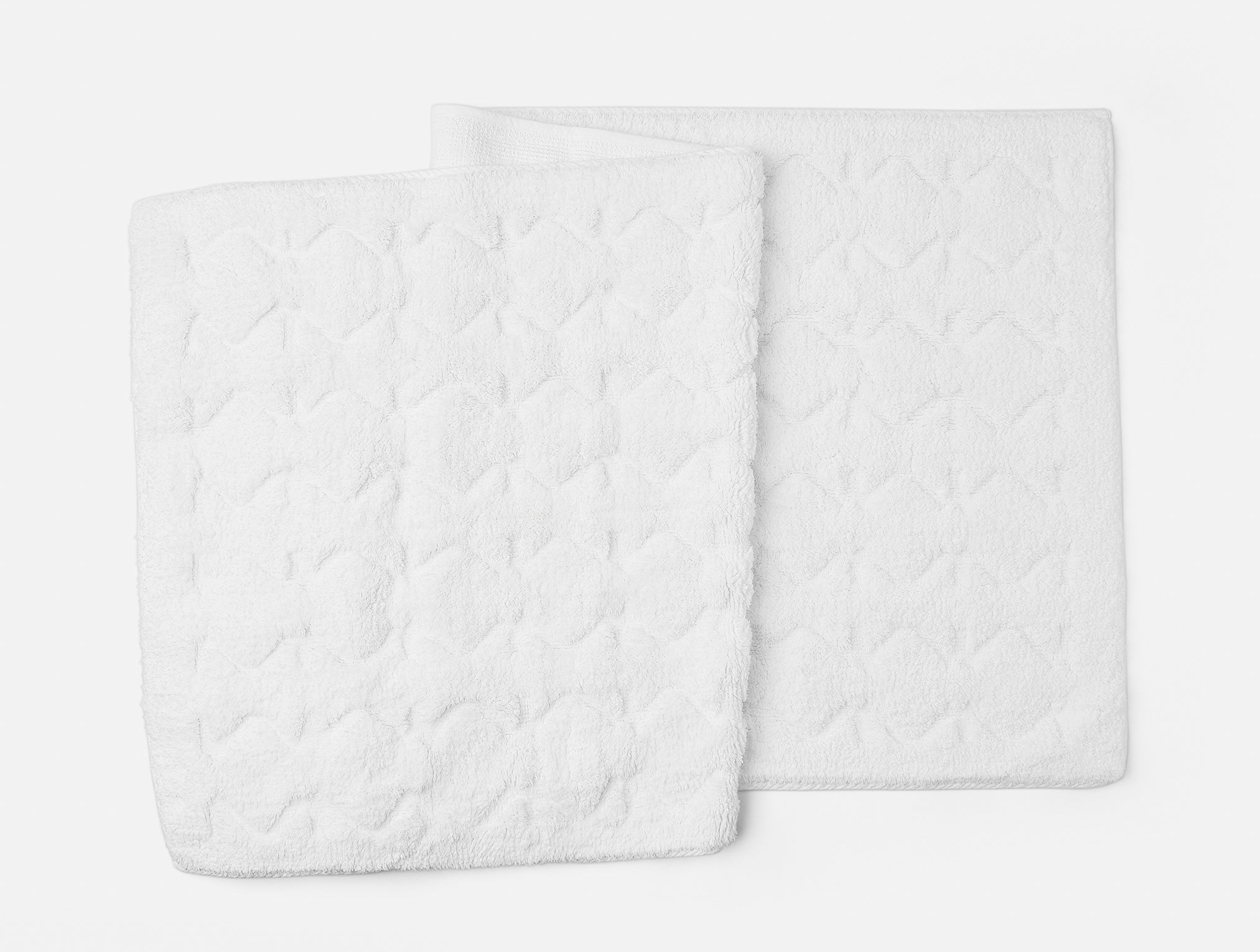 Coyuchi Diamond Shag Organic Bath Mat Alpine White - Folded #colour_alpine white