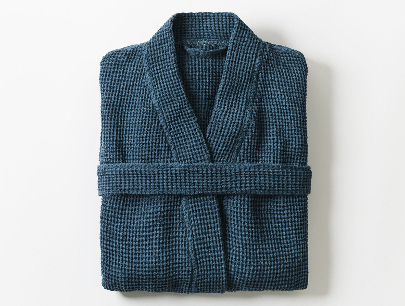Coyuchi Organic Cotton Unisex Waffle Robe - folded #colour_deep ocean
