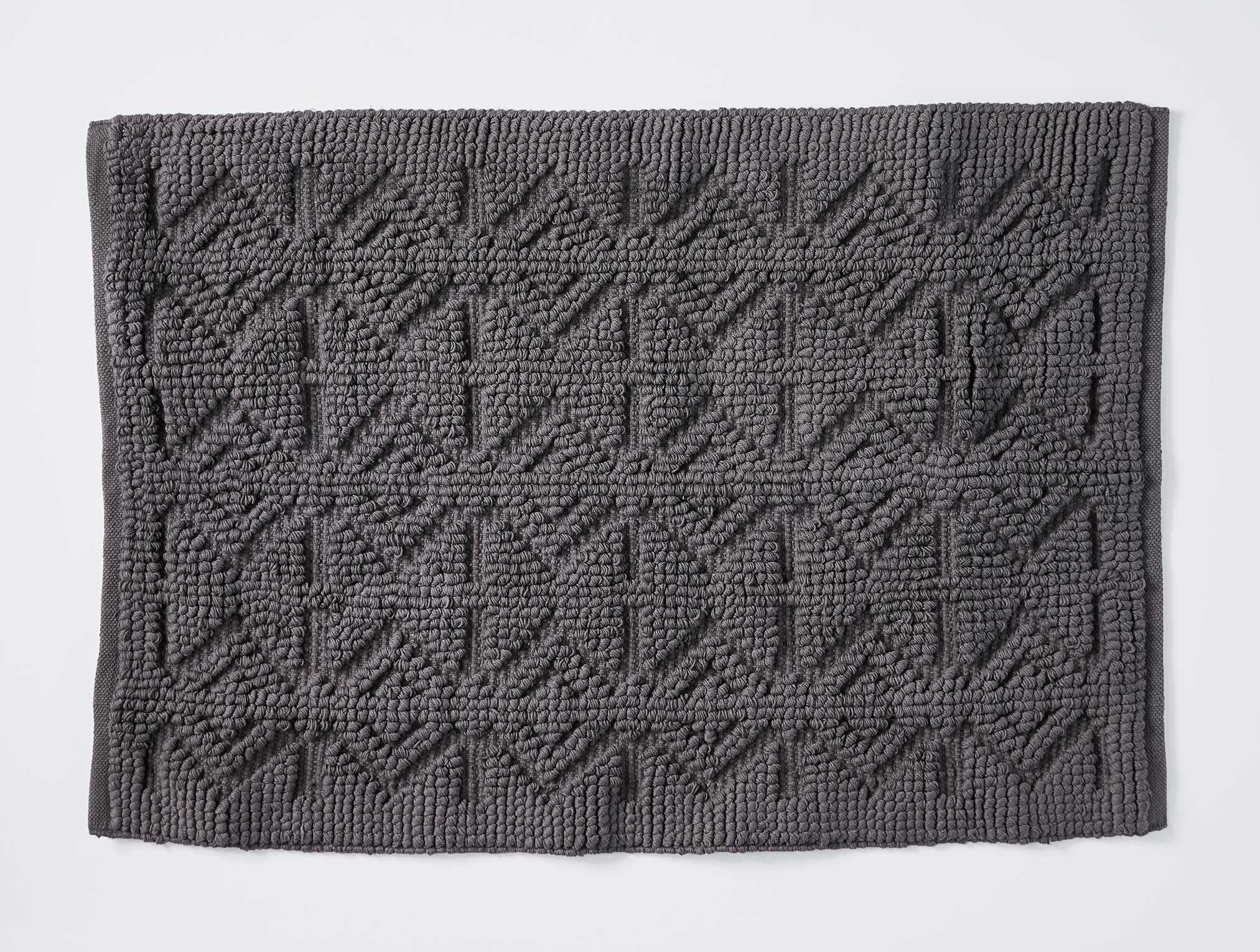 Coyuchi Organic Mosaic Canyon Bath Rug #colour_Slate w/ Pavement