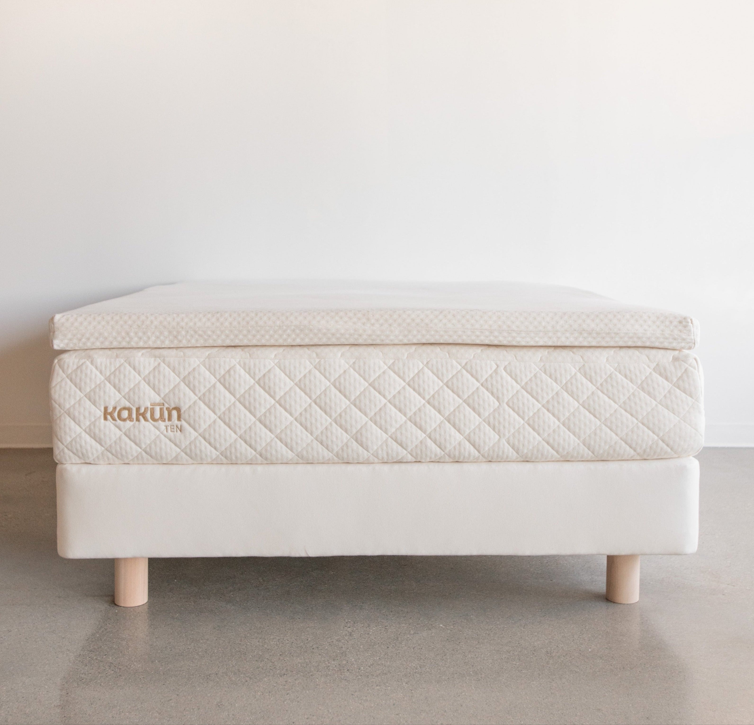 Kakun Organic Latex Mattress Topper - topper shown on mattress and foundation