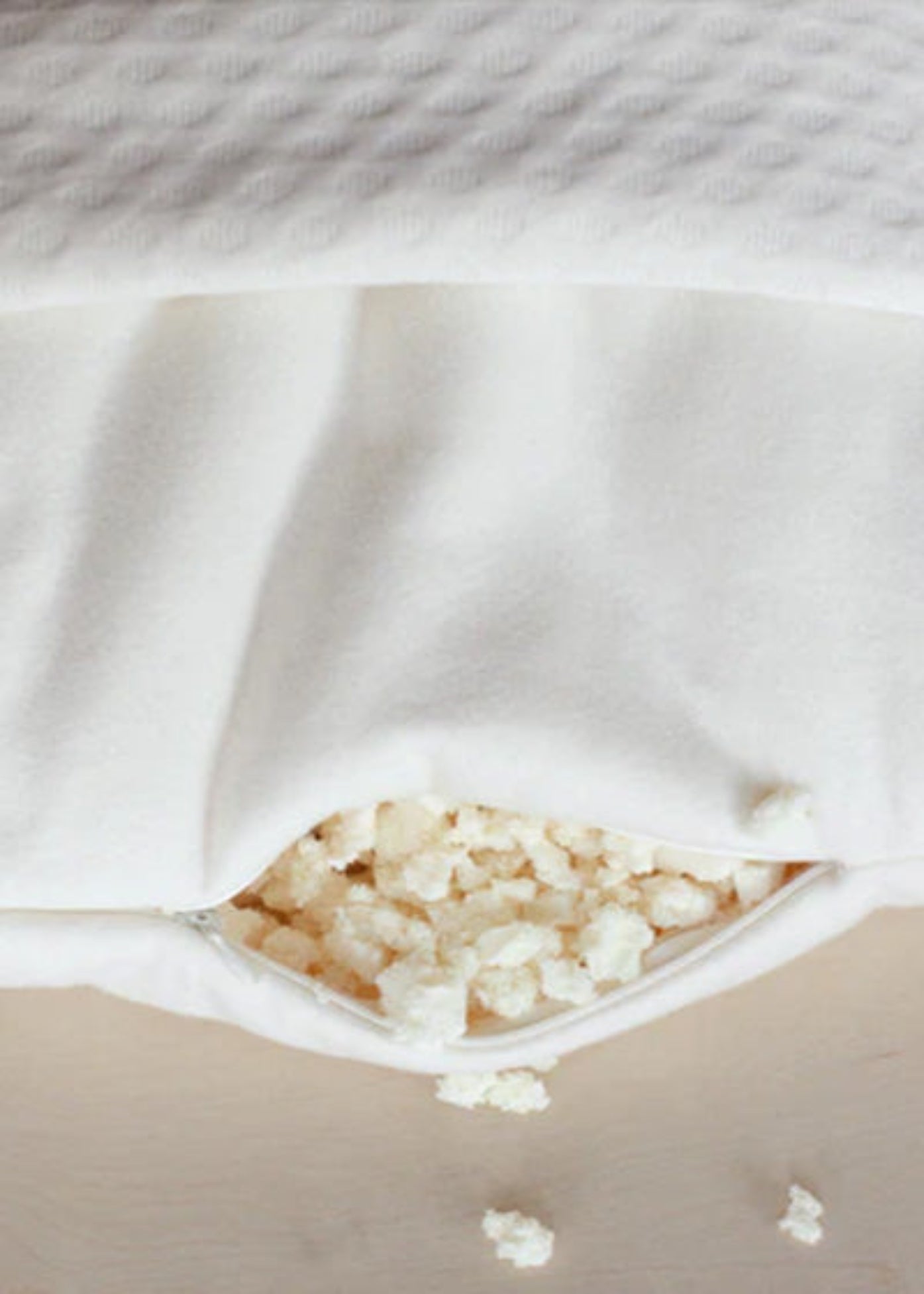 Kakun Luxury Organic Latex Body Pillow