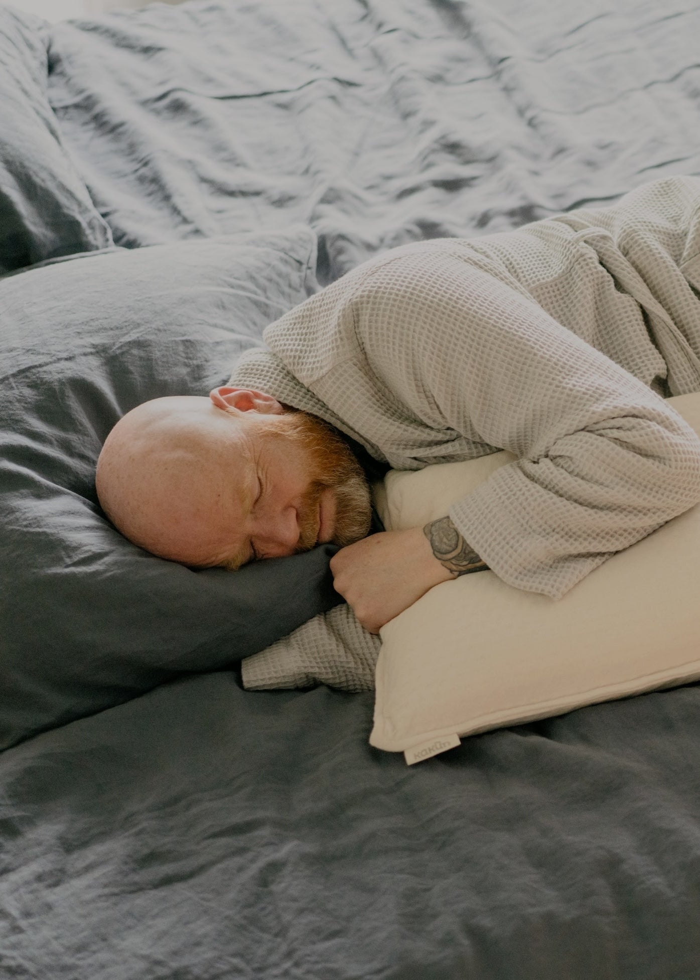 Kakun Organic Luxury Body Pillow