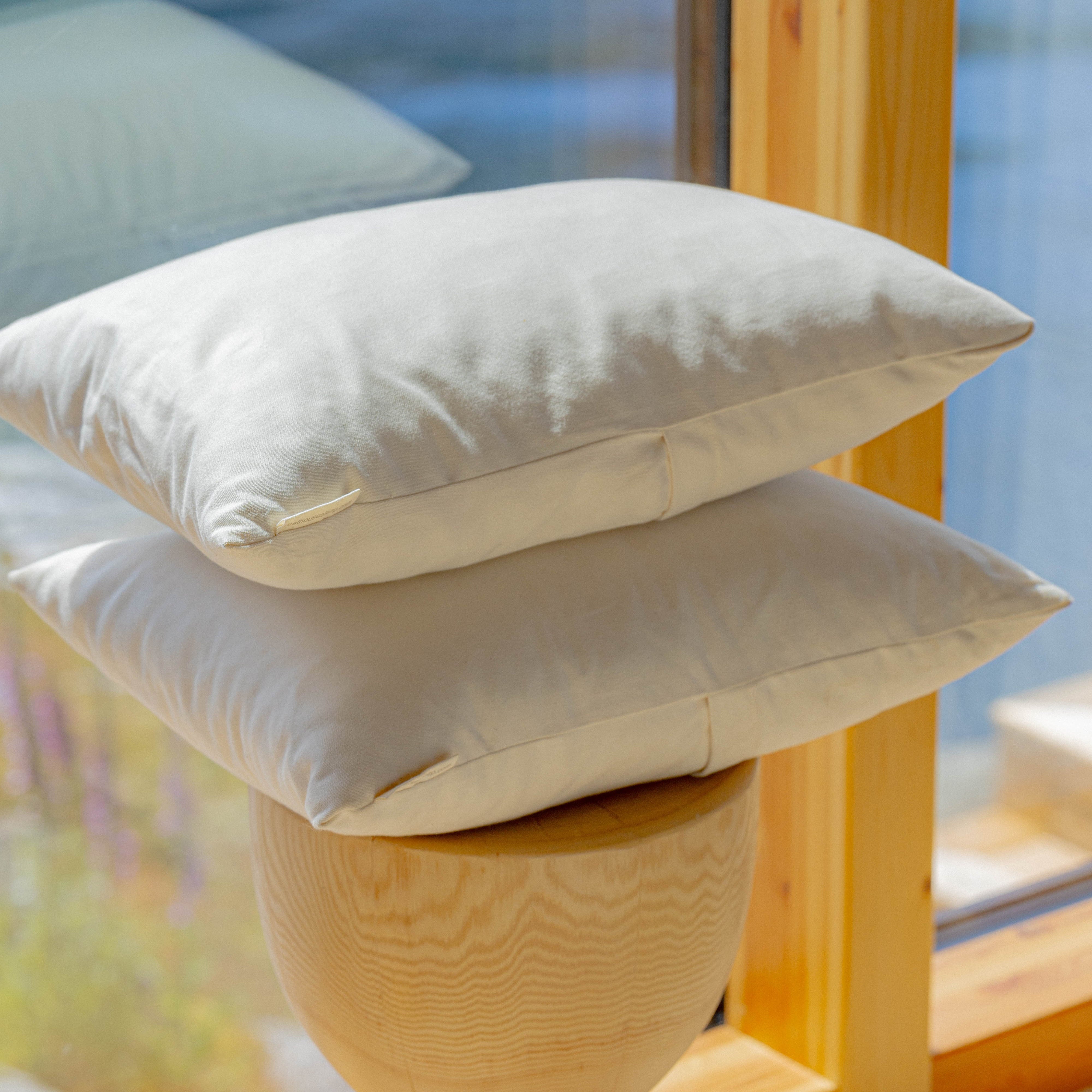 Kakun Organic Travel Pillow