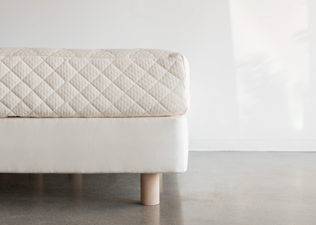 Obasan Studio Knit Foundation - with organic latex mattress on top and natural wood legs
