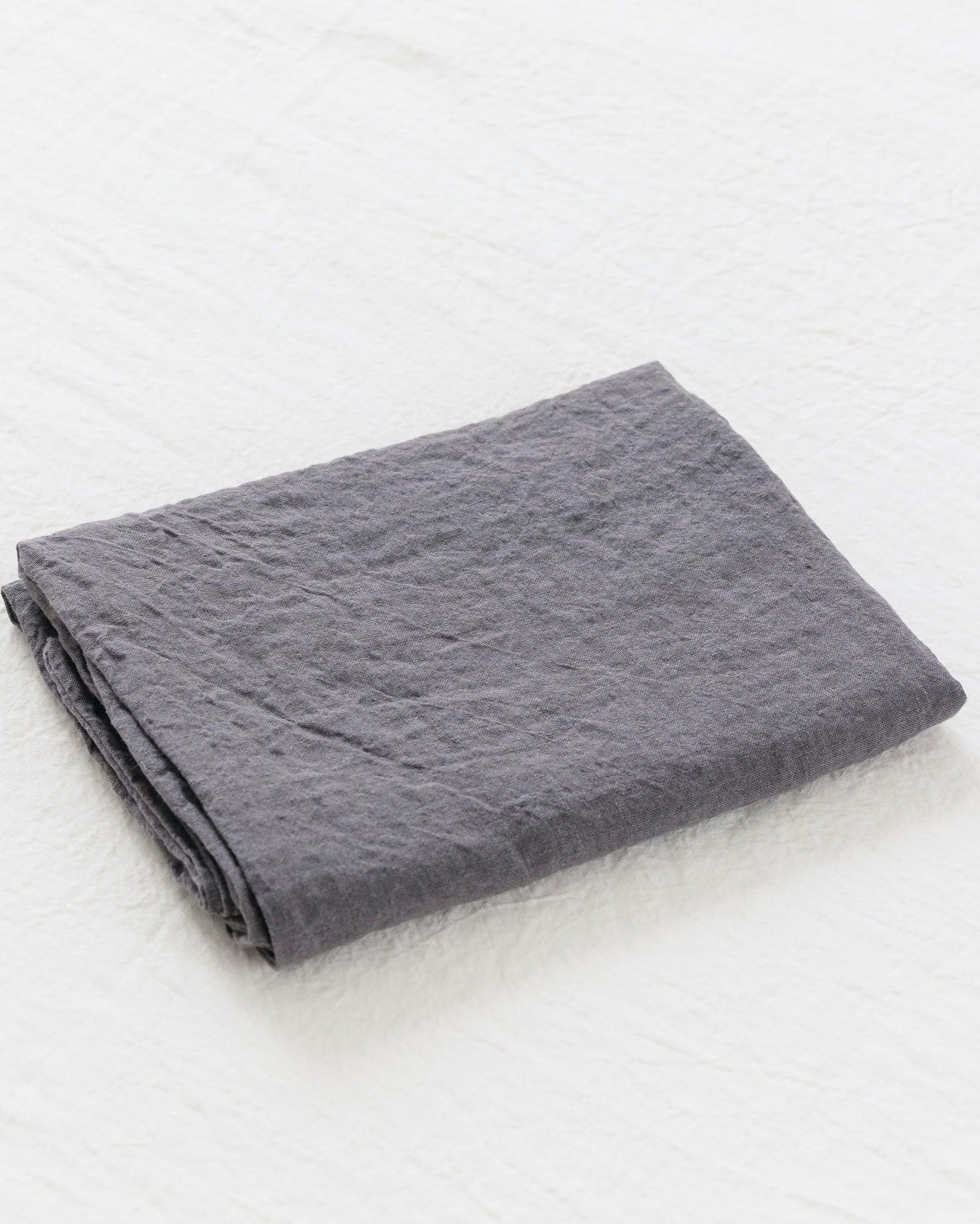 #colour_charcoal grey