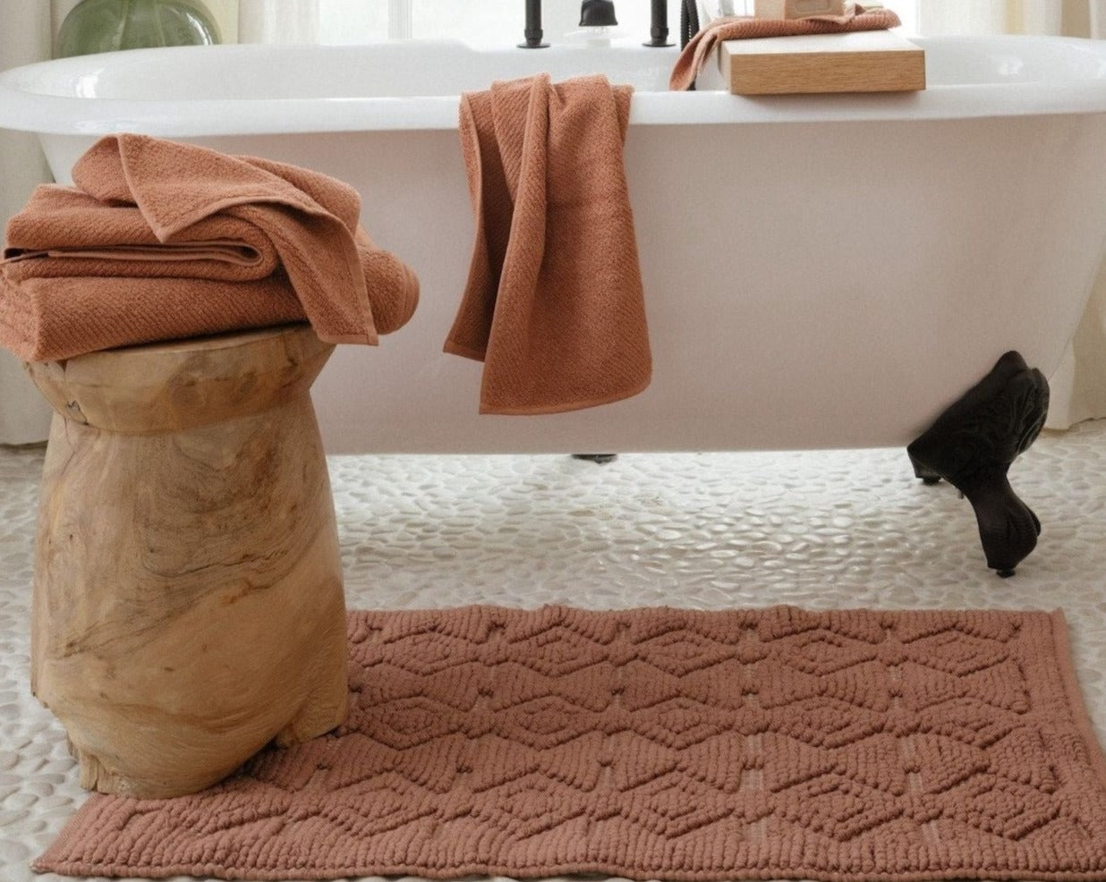 Coyuchi Organic Mosaic Canyon Bath Rug - in front of bath tub #colour_Adobe w/ Undyed