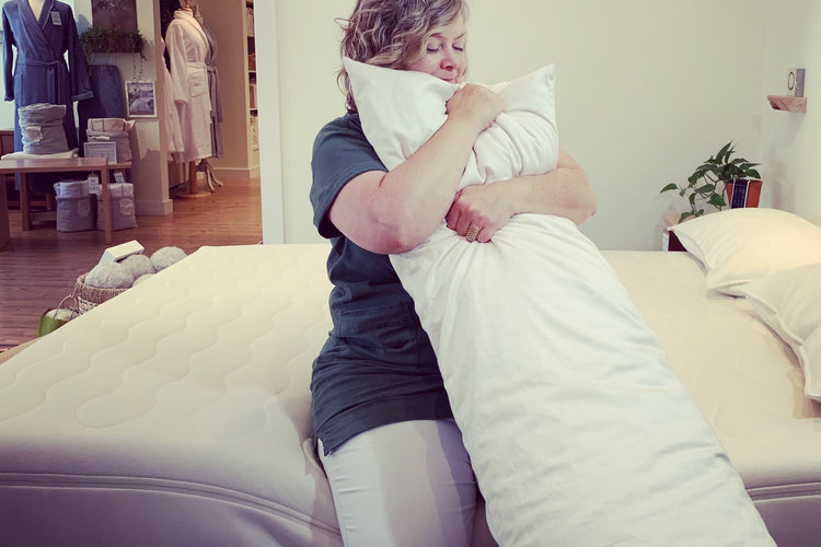 The Body Pillow for Better Alignment and Sleep