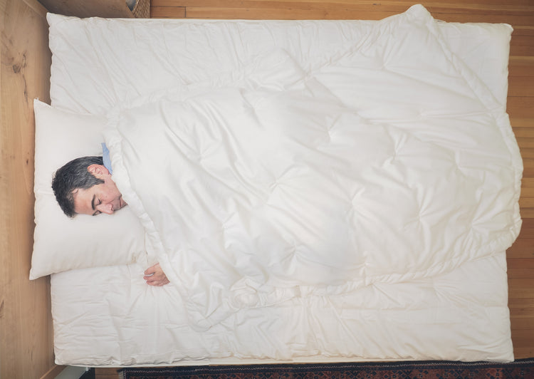 Help! I'm a Hot Sleeper Blog by Resthouse Sleep Solutions. Sleep solutions for regulating sleep temperature with Eco-wool comforters and wool mattress toppers.
