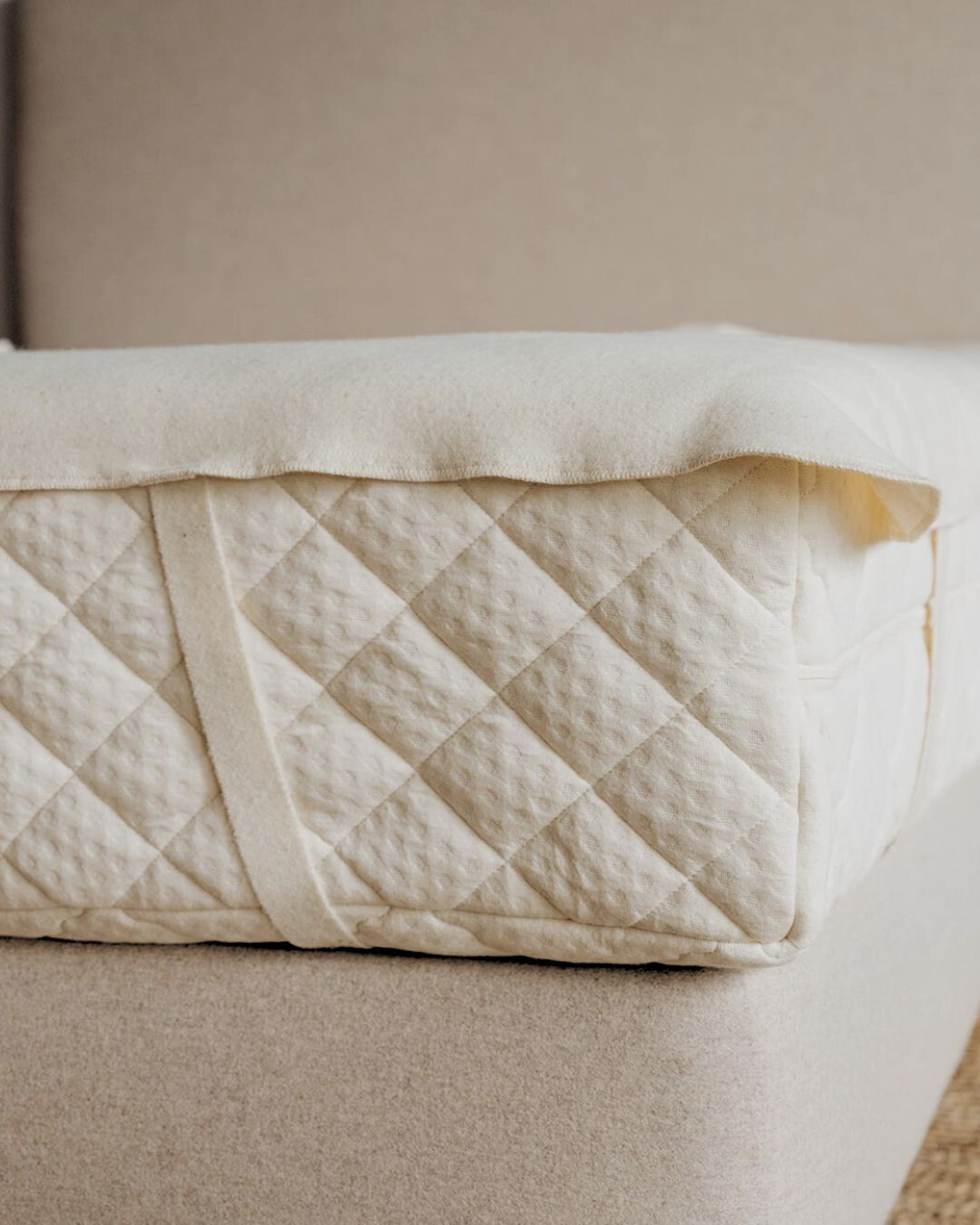 Kakun Luxury Wool Moisture Barrier