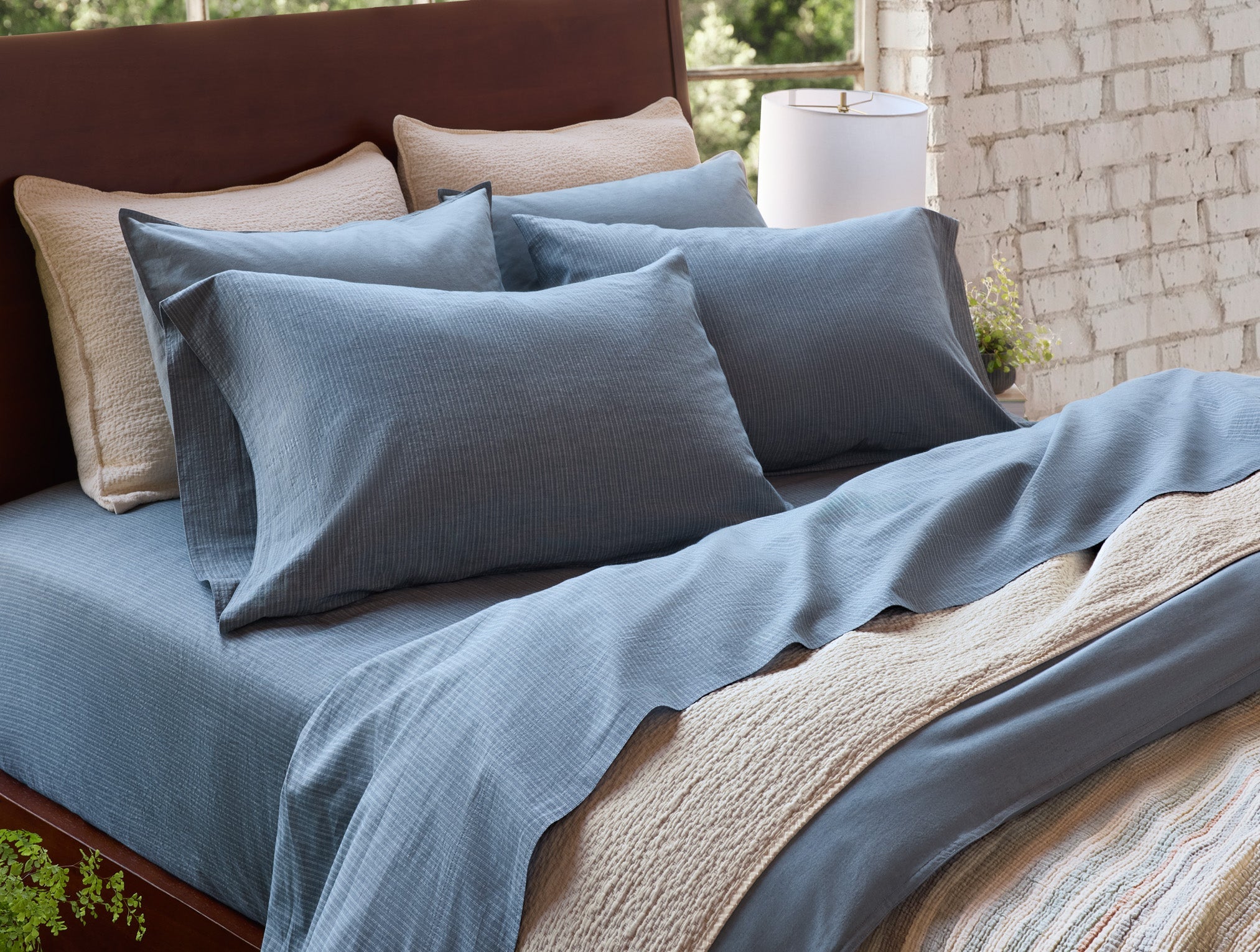 #colour_Indigo Chambray Stripe