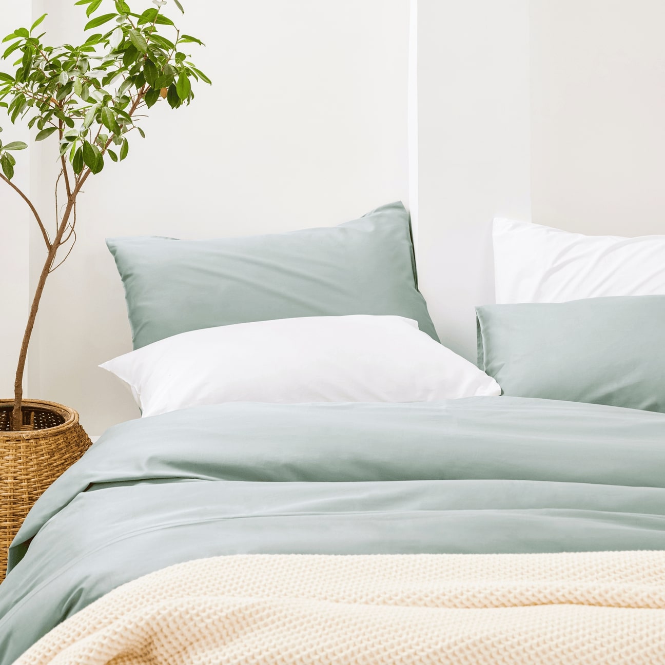 Organic Cotton Sateen Fitted Sheet and Pillowcases