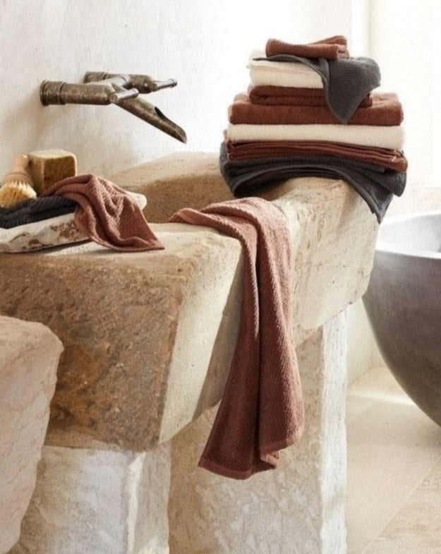 Airy cotton towels